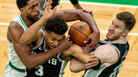 Double-Double von Pöltl bei Spurs-Niederlage