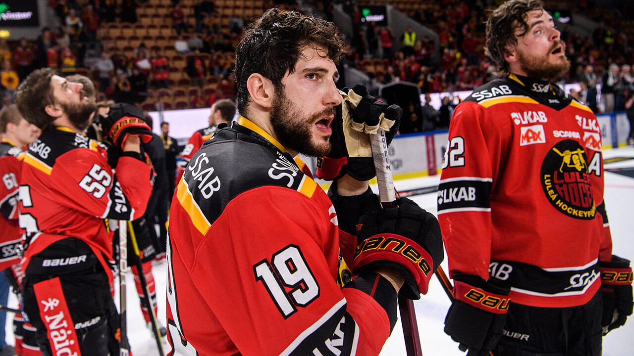 Eishockey Komareks Chancen auf das CHLFinale bleiben aufrecht