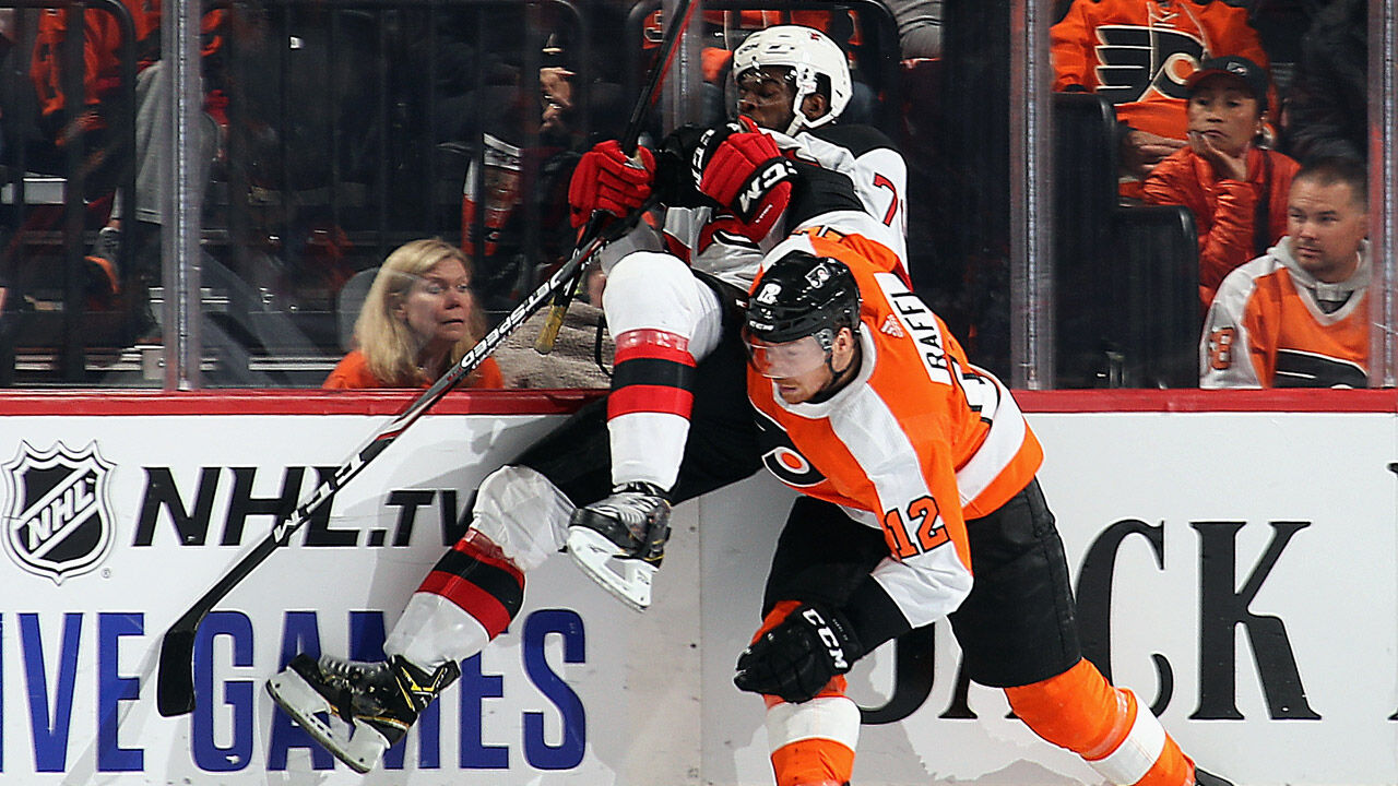 NHL: Michael Raffls Philadelphia Flyers fertigen Devils ab ...