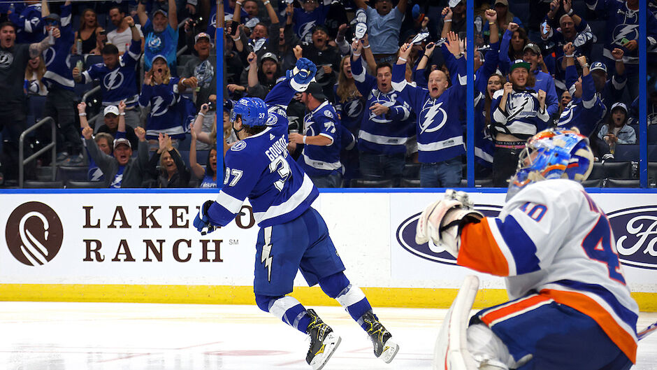 Champion Tampa Bay Lightning steht wieder im Stanley Cup ...