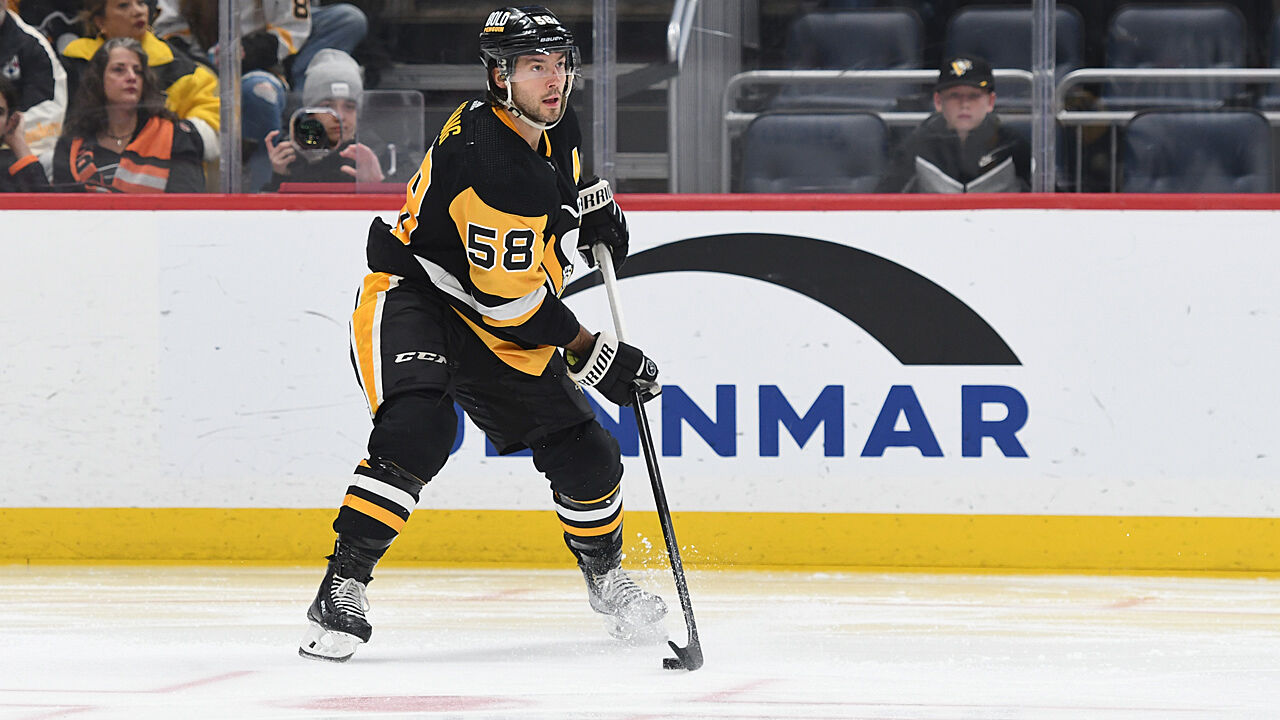 Six assists!  Pittsburgh defenseman makes NHL history