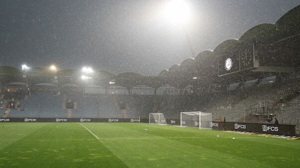 Wegen Unwetter-Gefahr: Bundesliga in Warteposition