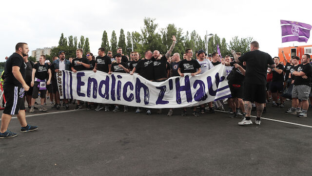 Austria-Fans veranstalten Marsch