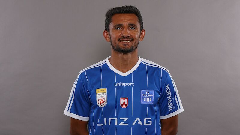 BLAU-WEISS LINZ: RONIVALDO