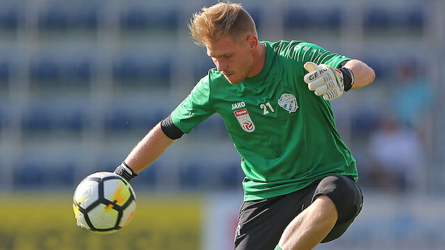 Hartberg-Goalie "baut" Stadion