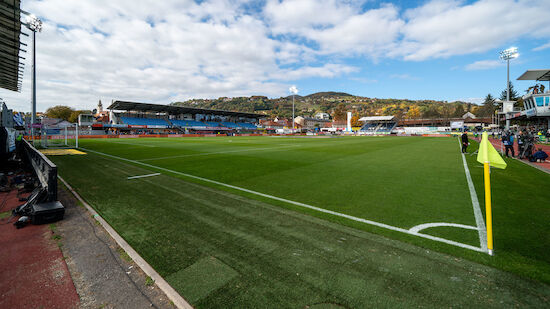 Stadion: Hartberg in der Warteschleife