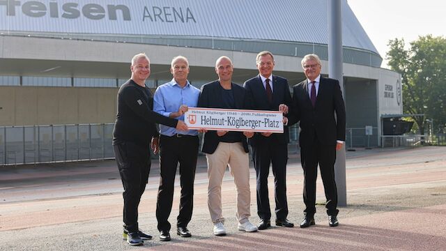 LASK: Helmut-Köglberger-Platz mit Straßenschild eingeweiht