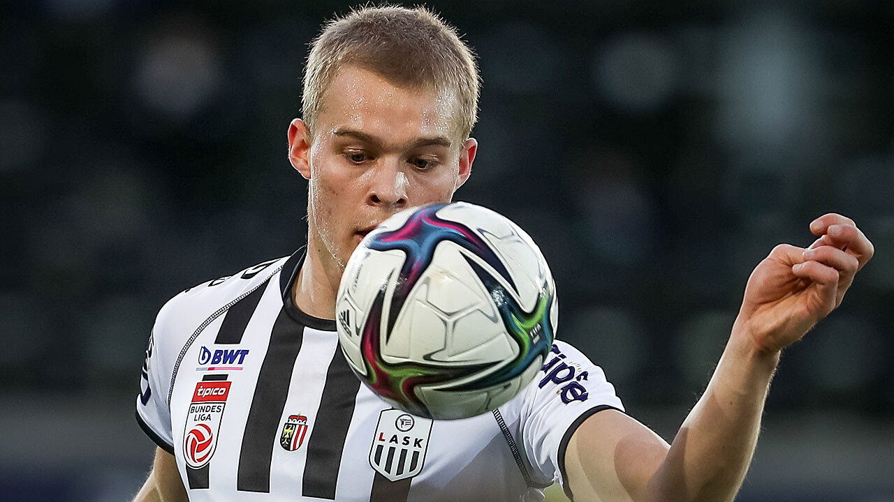 Mads Emil Madsen wechselt vom LASK zu Slavia Prag