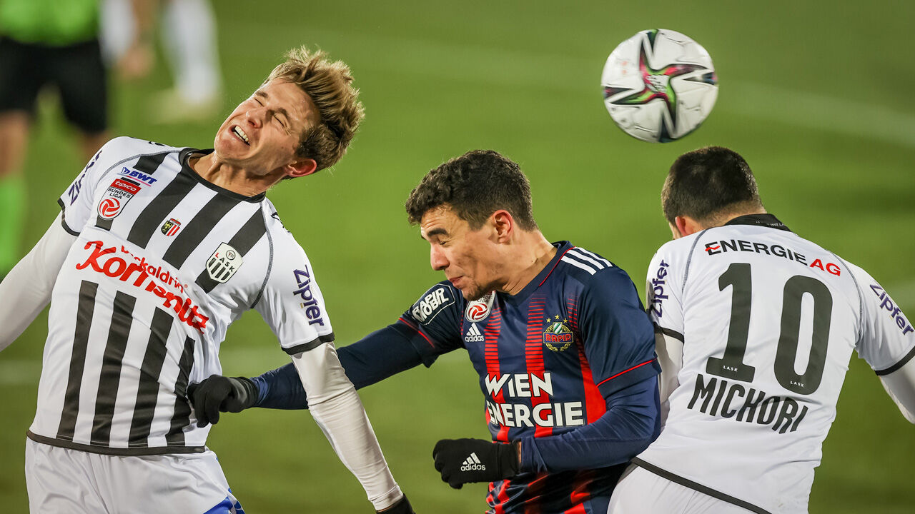 Watch bundesliga live streaming free. Bundesliga LIVE: LASK will Negativserie gegen Rapid ...