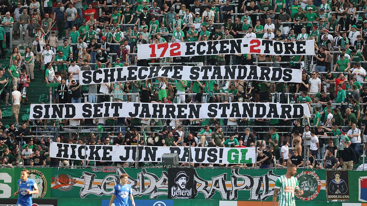 hicke-raus-spruchband-2-230528_26866_f_8