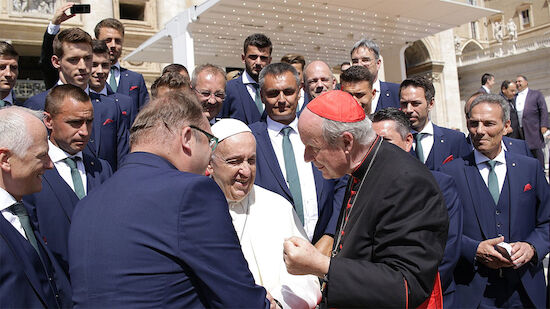 Papst empfing Rapid im Vatikan