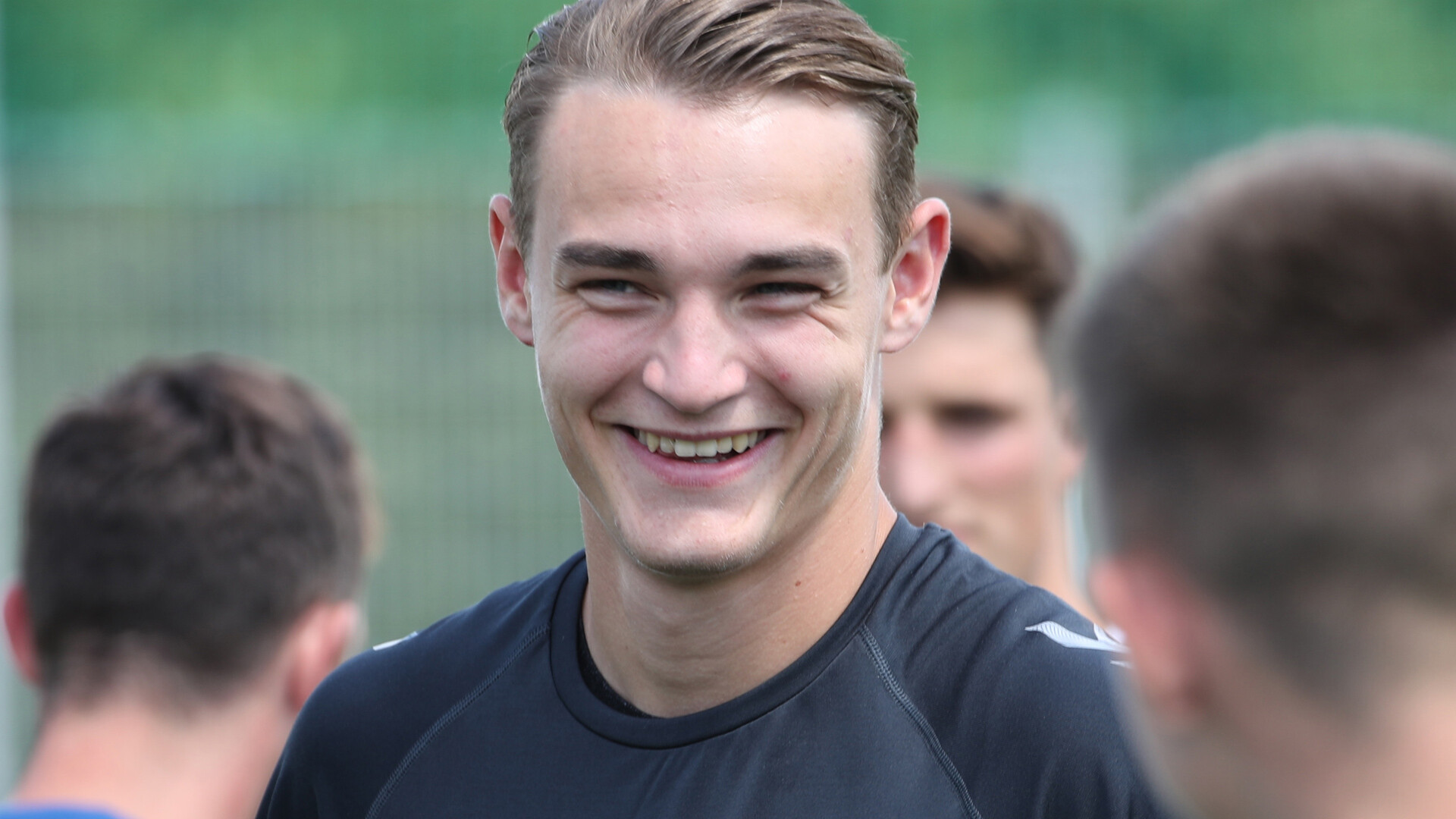 Bundesliga SV Ried gibt Lukas Gütlbauer an Konkurrent ab