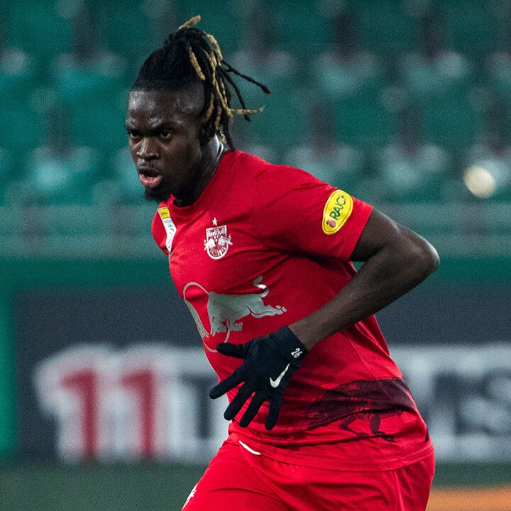 Oumar Solet của Salzburg ủng hộ việc chuyển đến Anh