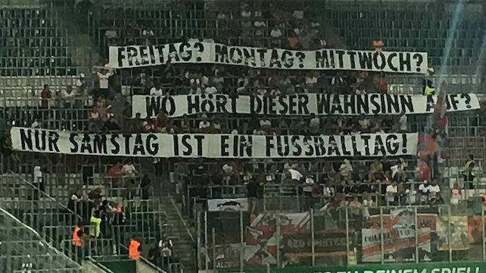 RB-Salzburg-Fans üben gegen Rapid Kritik an Bundesliga ...