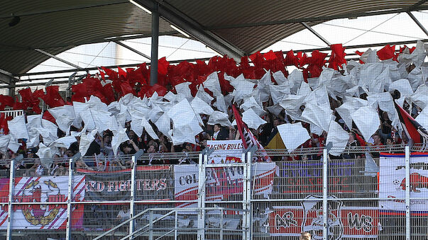 Salzburg-Fans verletzen Ballbub