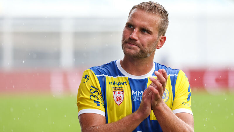 20/21: Lukas Grozurek