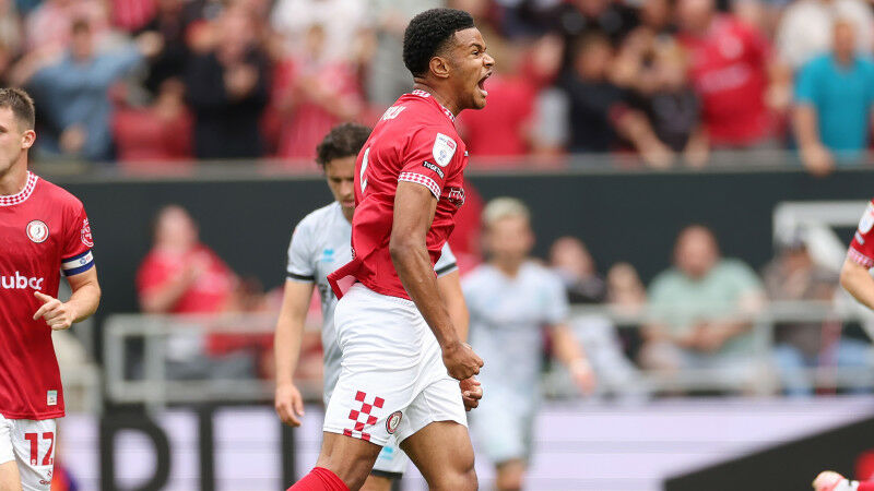 #5: Fally Mayulu (Bristol City)