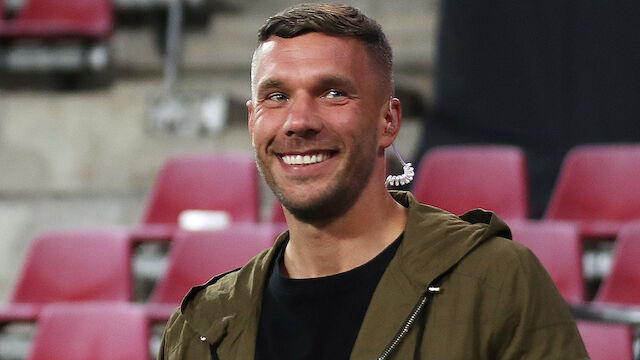 Lukas Podolski schimpft nach Hummels-Rot über VAR