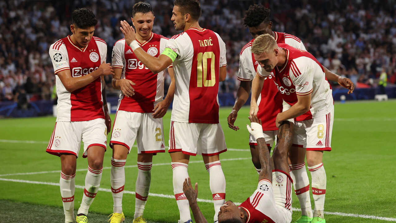 Champions League Ajax Amsterdam deklassiert schwache Rangers
