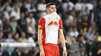 3.) Es muss der Anspruch des österreichischen Fußballs sein, jedes Jahr mindestens ein Team in der Ligaphase zu stellen. Dass Klubs wie Almaty oder Pafos dabei sind und keiner von uns, ist ein Armutszeugnis für Rot-Weiß-Rot.