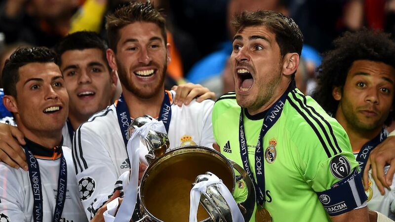 #2 - Iker Casillas