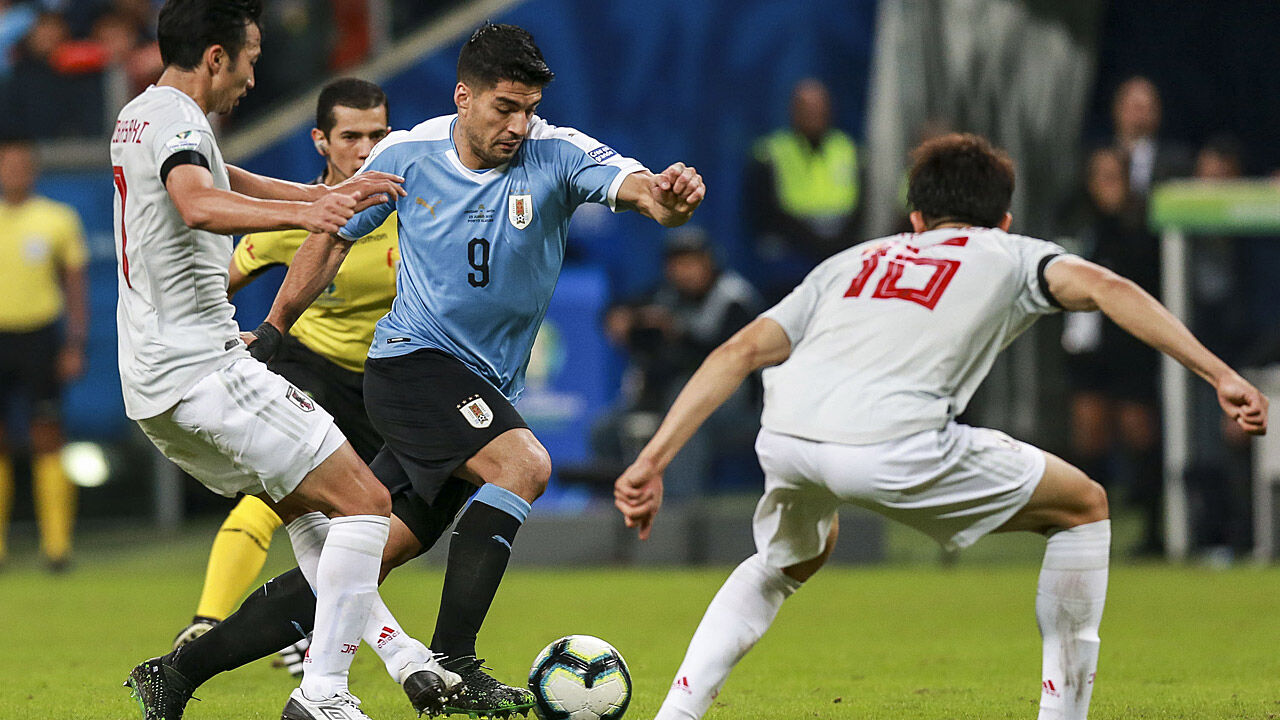 Copa America: Uruguay patzt gegen "Gast-Nation" Japan ...