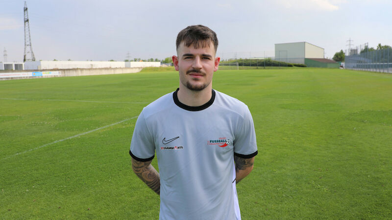 Armand Smrcka (22)