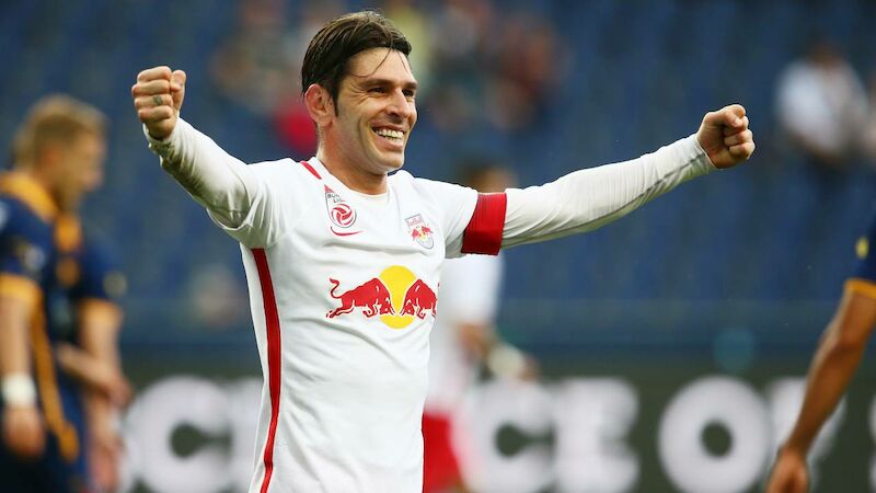 #9 - Jonatan Soriano