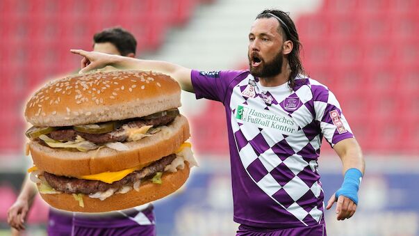 Klagenfurt-Kicker vor Match bei McDonalds