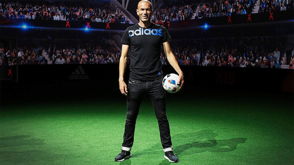 Zidane und Freunde zeigen den neuen EM-Ball