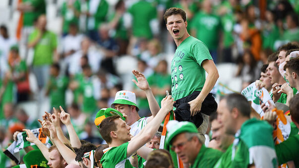 Irische Fans singen Liebeslieder