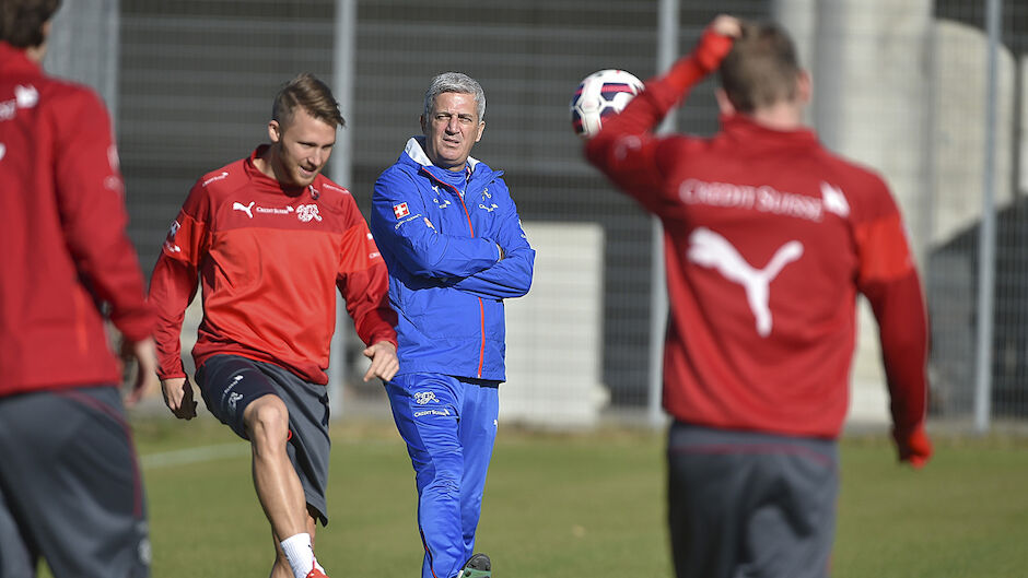 Senderos fehlt im 23-Mann-EM-Kader der Schweiz - Fussball ...