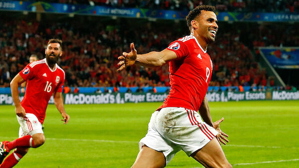 Robson-Kanu durch Scherz im Wales-Nationalteam