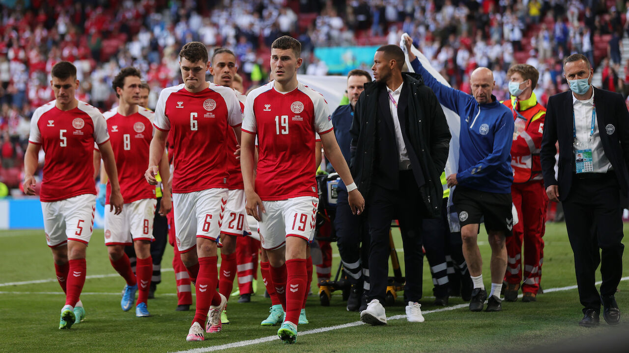 Danemark Spiel Wird Trotz Eriksen Kollaps Fortgesetzt Fussball Euro 2020 Gruppe B