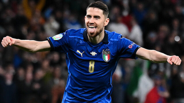 VIDEO: Jorginho schießt Italien cool ins Finale