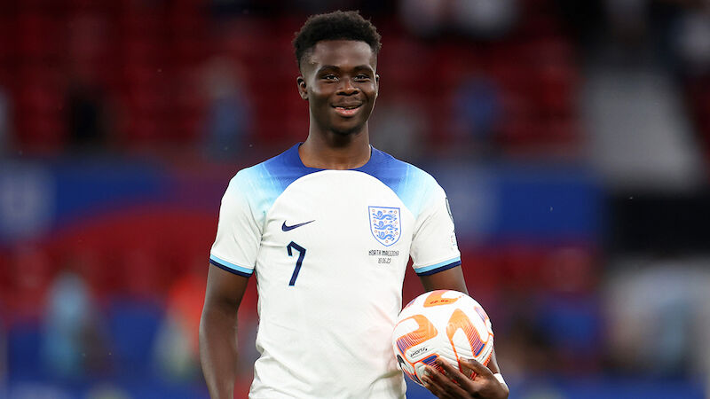 Bukayo Saka (22)