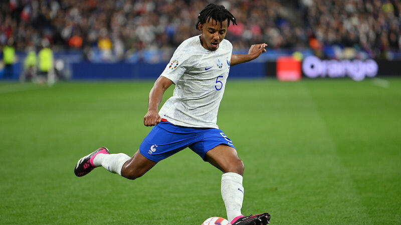 Jules Kounde (25)