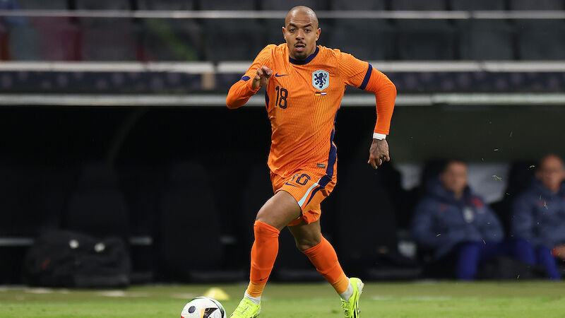 Donyell Malen (25)