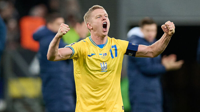 Oleksandr Zinchenko (27)