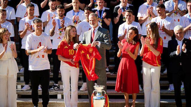 Nach EM-Triumph: Spanien überschwänglich empfangen