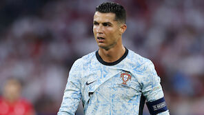 Irre! Fan springt auf Ronaldo zu