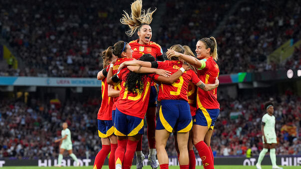 Frauen-EM: Spanien mit Kantersieg gegen trauerndes Portugal