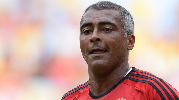 Mit 58! Brasilien-Legende Romario gibt Profi-Comeback