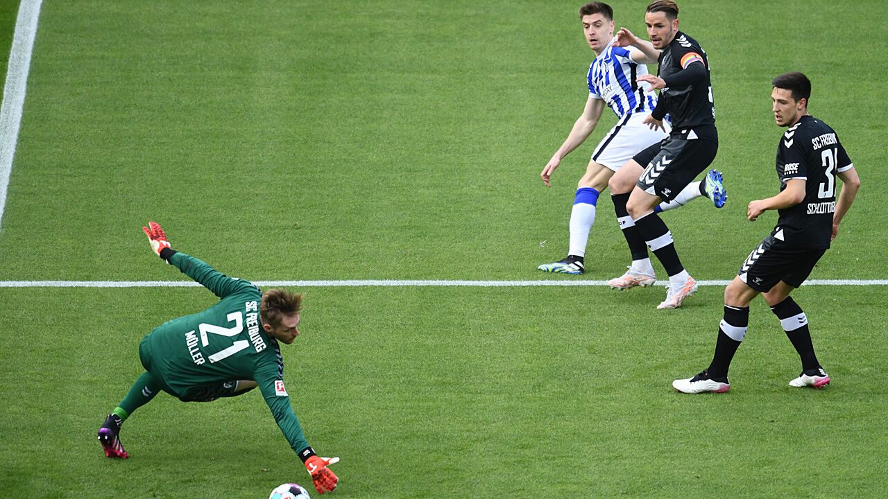 Dt. Bundesliga: Hertha BSC feiert souveränen Sieg gegen ...
