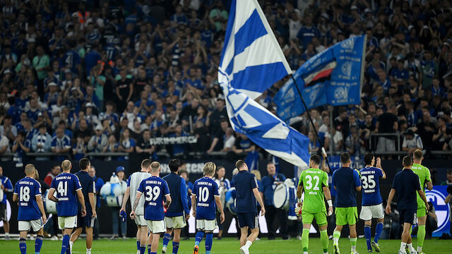 Schalke unterliegt St. Pauli und bleibt im Tabellenkeller