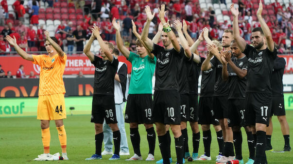 Mustapha feiert mit Fürth Kantersieg in Regensburg