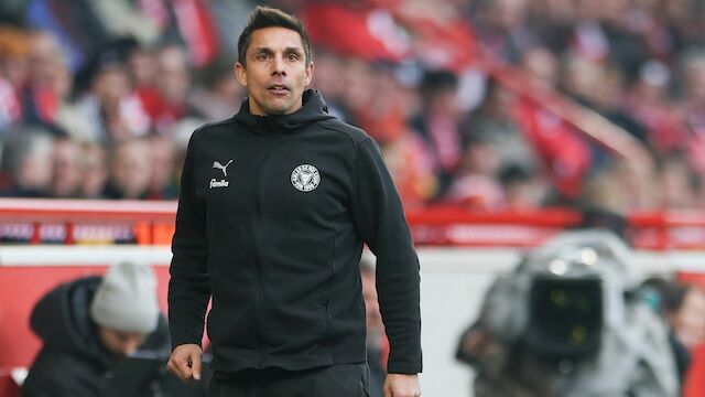Trotz drohendem Abstieg: Holstein Kiel bindet Cheftrainer