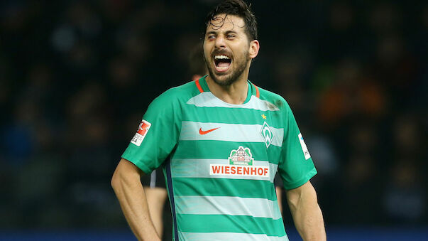 Claudio Pizarro vor Unterschrift bei Köln