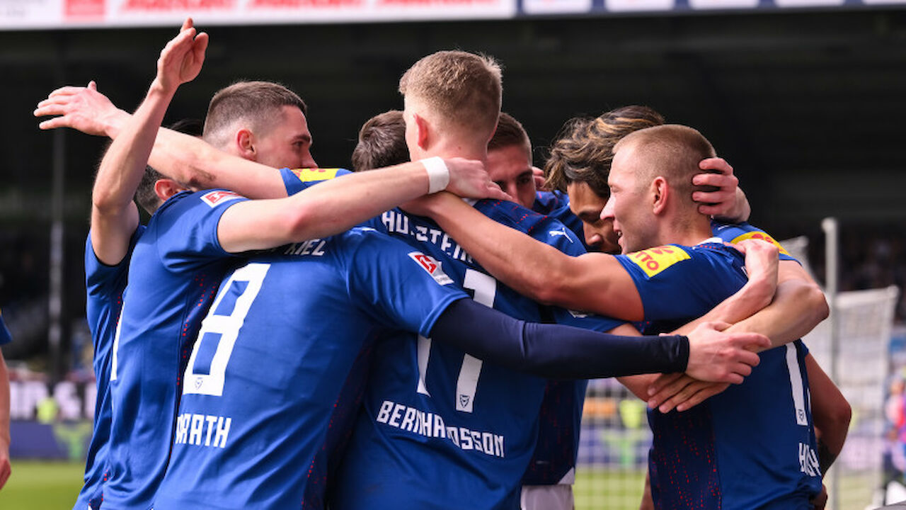 Holstein Kiel consolidates second place with a win at home