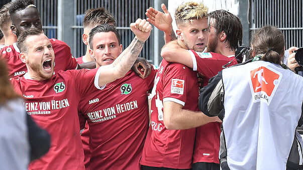 Hannover gewinnt Schlager in 2. Liga